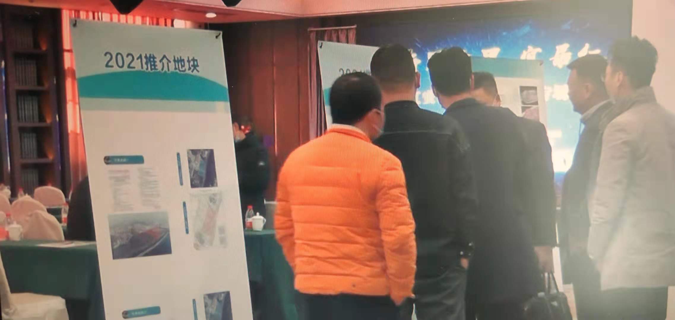 1660707574478427.jpg q.jpg